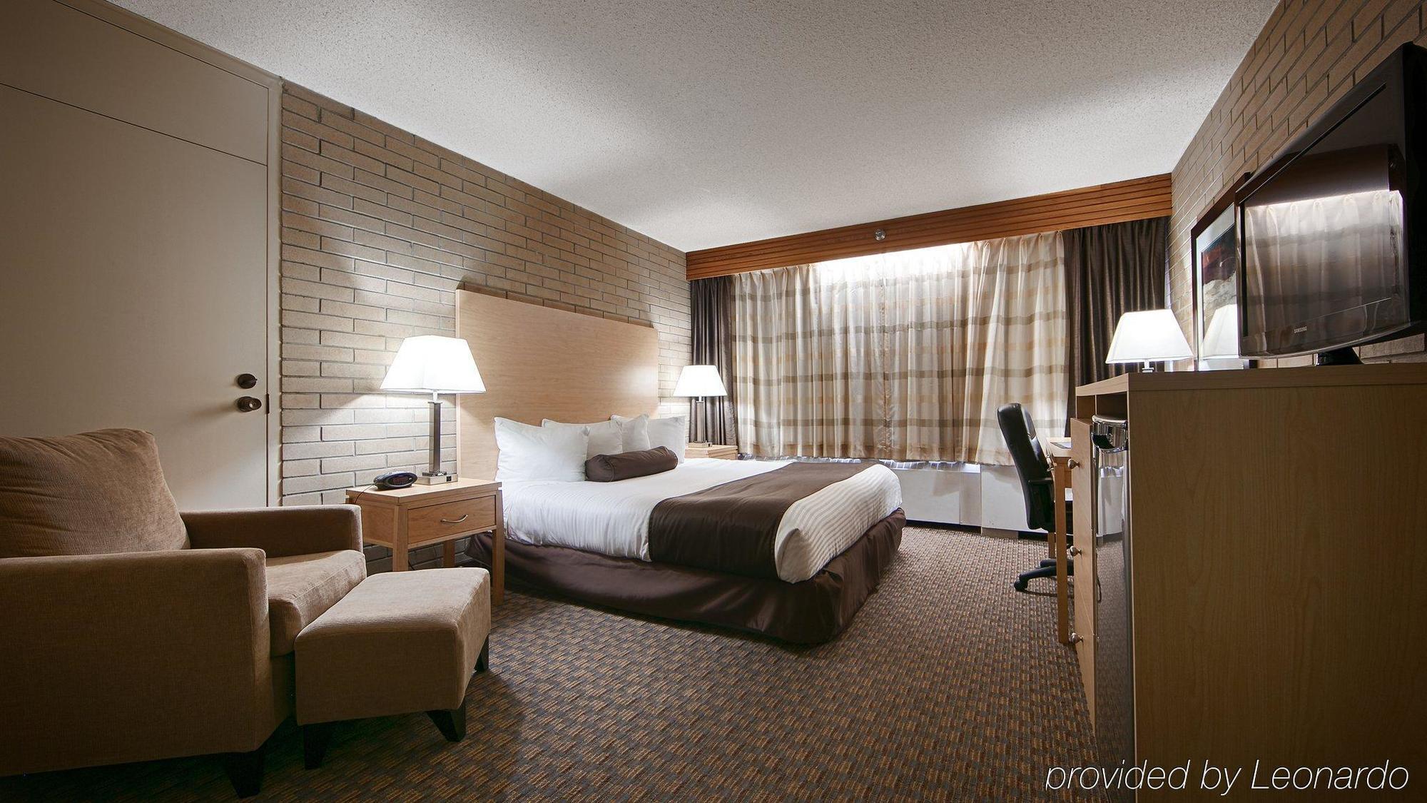 Best Western Cedar Park Inn Edmonton Exterior photo